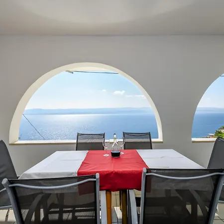 Apartment Deluxe Seaview Kennedy I