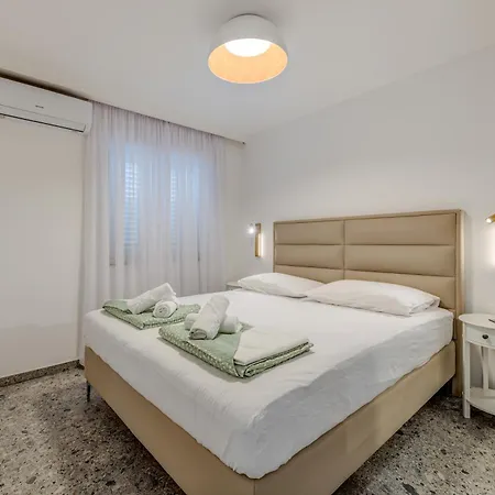 Lägenhet Deluxe Seaview Kennedy I Mimice