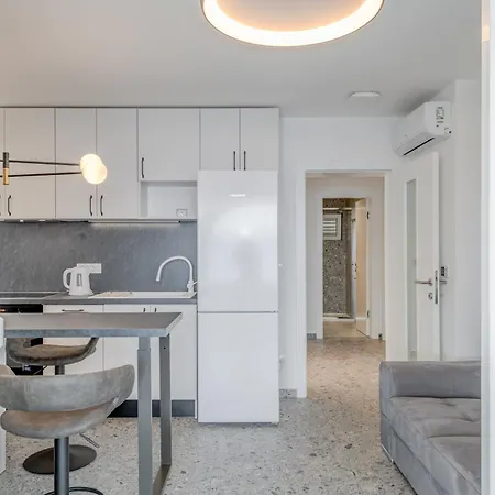 Lägenhet Deluxe Seaview Kennedy I Mimice