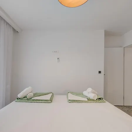 Deluxe Seaview Kennedy I Lägenhet Mimice
