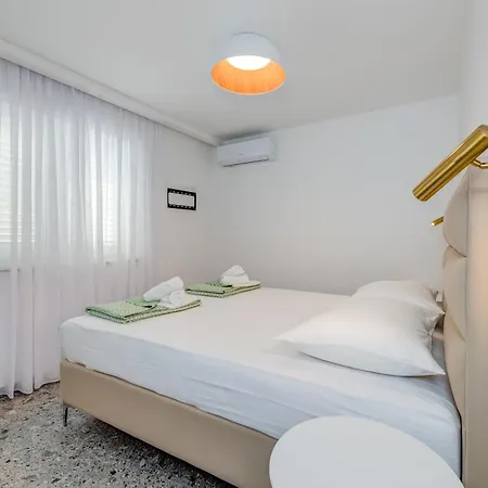 Deluxe Seaview Kennedy I Lägenhet Mimice