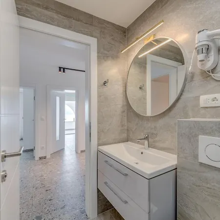 Deluxe Seaview Kennedy I Lägenhet Mimice